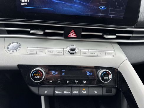 Used 2023 Hyundai Elantra Limited w/ Cargo Package image 22