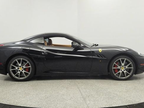 Used 2012 Ferrari California RWD image 6