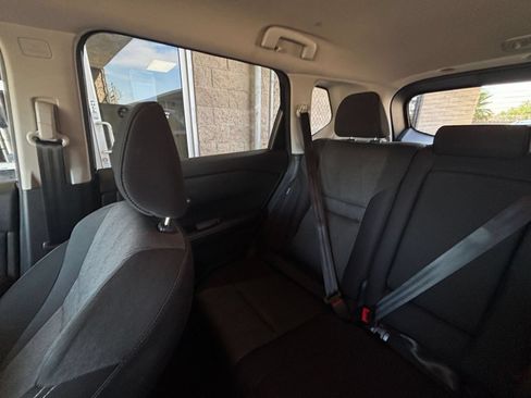 Used 2025 Nissan Rogue SV FWD image 41