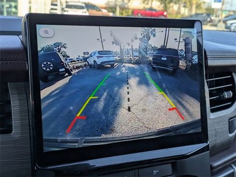 Used 2024 Ford Expedition Max Limited image 23