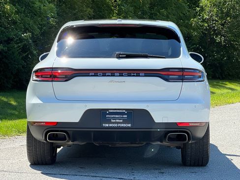 Certified 2021 Porsche Macan AWD/4WD image 9