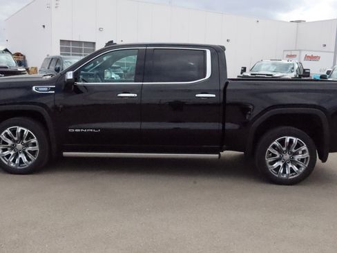 Certified 2024 GMC Sierra 1500 Denali AWD/4WD image 4