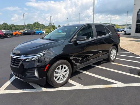 Used 2023 Chevrolet Equinox LT AWD/4WD image 6