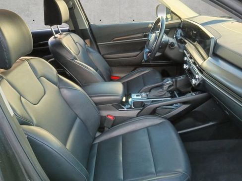 Used 2025 Kia Telluride S AWD/4WD image 24
