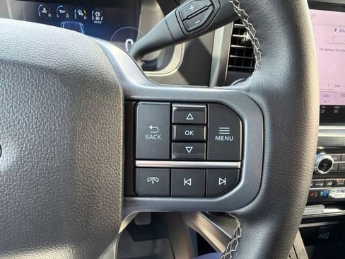 Certified 2025 Ford F350 Lariat w/ Lariat Ultimate Package AWD/4WD image 19