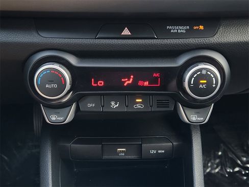 Certified 2023 Kia Rio S w/ Technology Package image 18