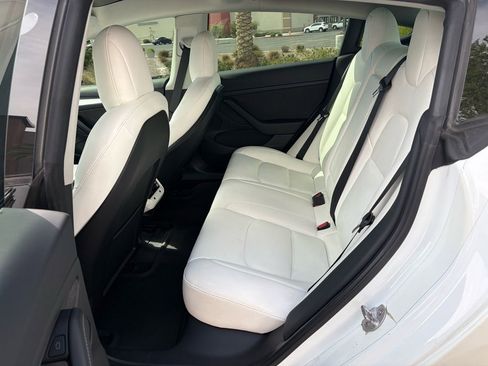 Used 2022 Tesla Model 3 Long Range AWD/4WD image 10