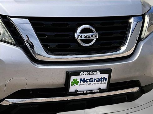 Used 2019 Nissan Pathfinder SV AWD/4WD image 34