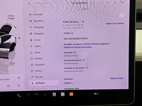 Used 2023 Tesla Model Y Long Range image 18