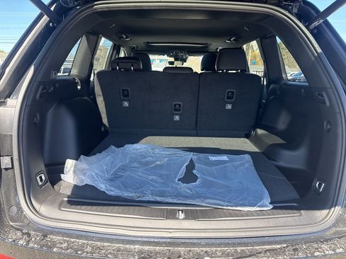 New 2026 Jeep Grand Cherokee Altitude image 26