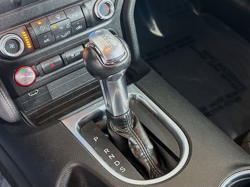 Used 2020 Ford Mustang Convertible image 20