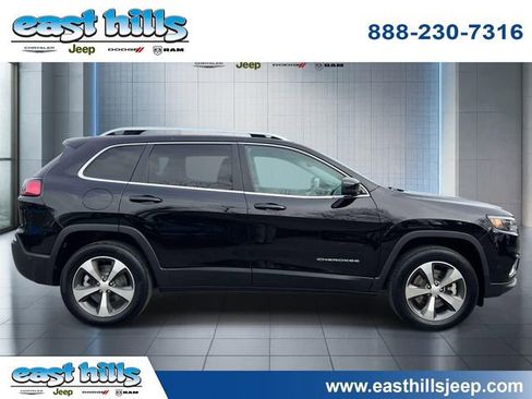 Certified 2021 Jeep Cherokee Limited image 5