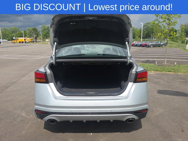 Used 2023 Nissan Altima 2.5 SV w/ SV Premium Package FWD image 13