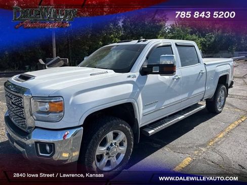 Used 2018 GMC Sierra 2500 SLT w/ Duramax Plus Package AWD/4WD image 1