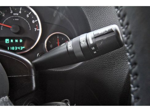 Used 2015 Jeep Wrangler Sahara image 21