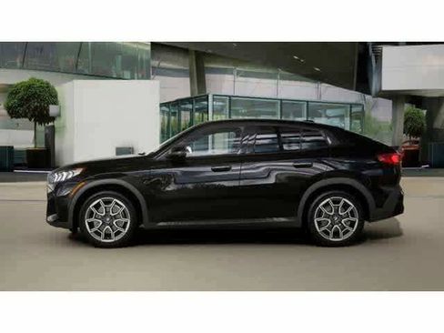 New 2026 BMW X2 xDrive28i w/ Technology Package image 4