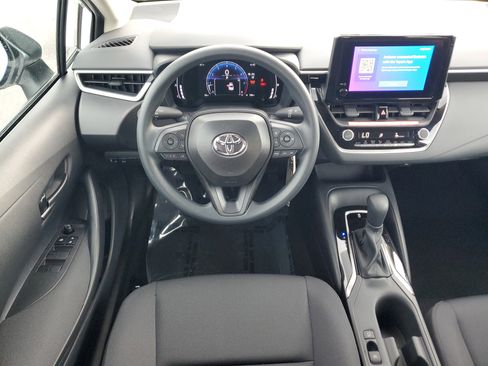 Used 2026 Toyota Corolla LE image 17