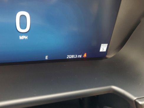 Used 2025 Ford F350 Platinum w/ Platinum Plus Package image 21