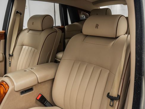 Used 2007 Rolls-Royce Phantom Sedan RWD image 28