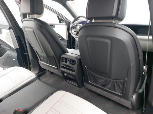 Certified 2026 Porsche Cayenne AWD/4WD image 13