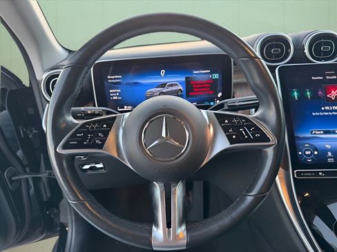 Used 2024 Mercedes-Benz GLC 300 4MATIC image 22