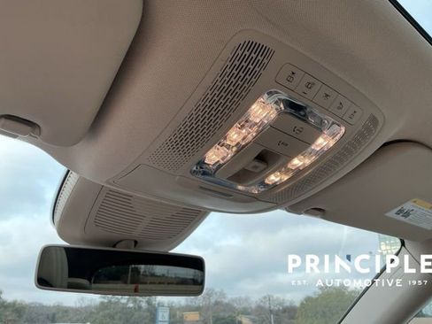 Used 2020 Mercedes-Benz GLS 450 4MATIC image 20