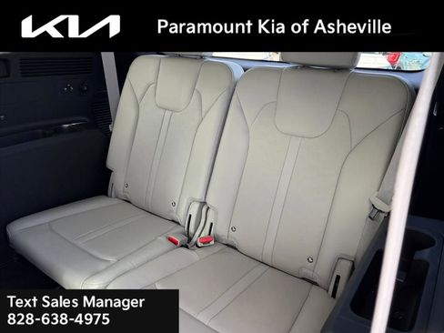 Certified 2025 Kia Sorento EX w/ Panoramic Sunroof Package image 23