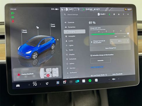 Used 2022 Tesla Model Y Long Range image 27