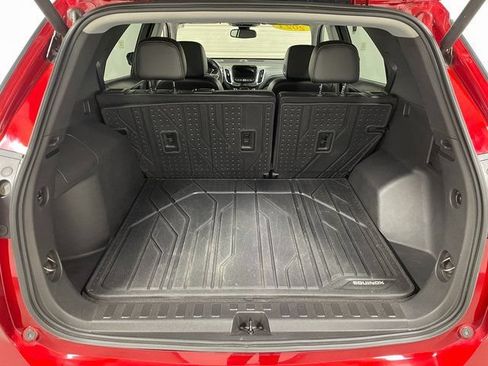 Used 2023 Chevrolet Equinox Premier AWD/4WD image 24