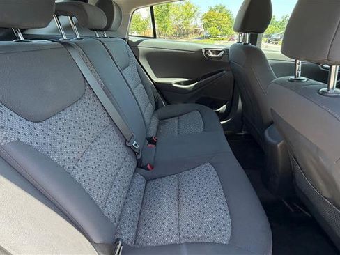 Used 2019 Hyundai Ioniq Blue FWD image 17