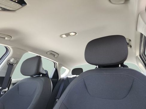 New 2026 Kia K4 FWD image 25