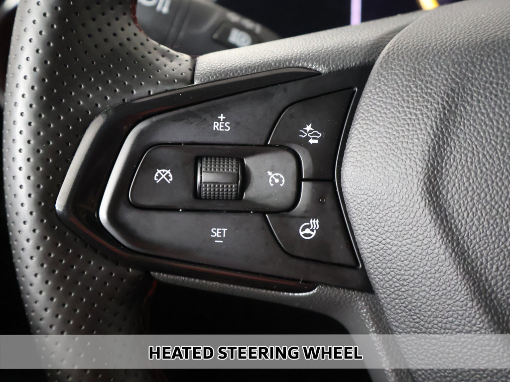 Used 2025 Chevrolet Trax RS FWD image 5