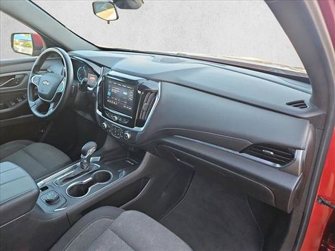 Used 2023 Chevrolet Traverse LT AWD/4WD image 28