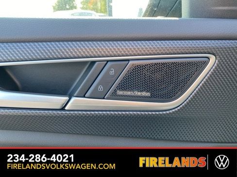 New 2026 Volkswagen Atlas Cross Sport SEL Premium R-Line image 24