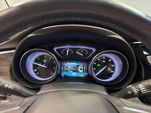 Used 2019 Buick Envision Essence image 12