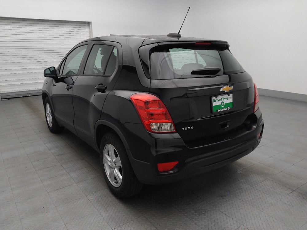 Used 2020 Chevrolet Trax LS w/ LPO, Cargo Package FWD image 5