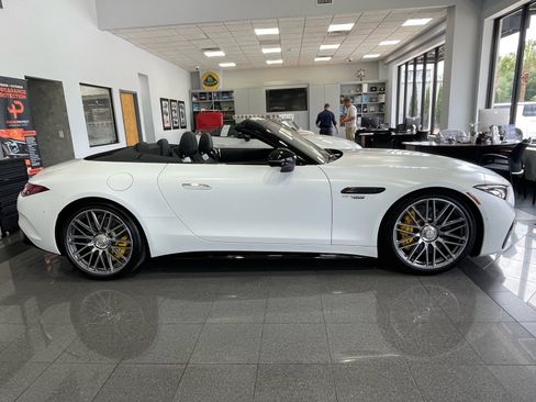 Used 2022 Mercedes-Benz SL 63 AMG 4MATIC image 6
