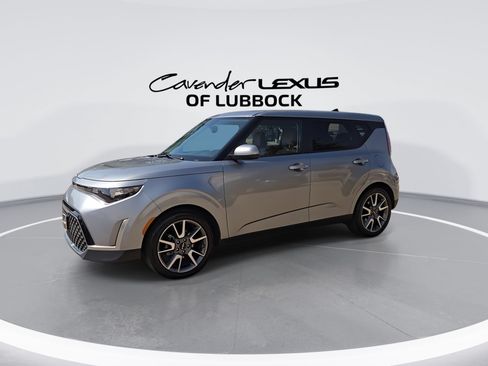 Used 2024 Kia Soul EX w/ Option Group 015 FWD image 5