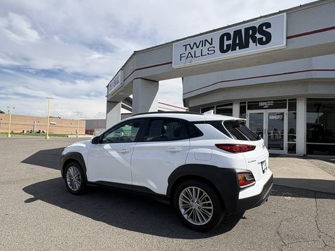 Used 2021 Hyundai Kona SEL Plus w/ Cargo Package FWD image 7