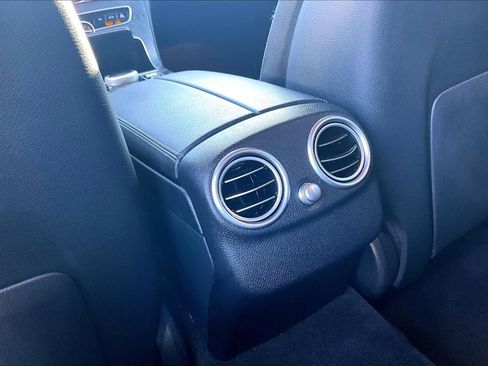 Used 2021 Mercedes-Benz C 300 Sedan image 37