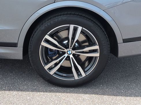 Used 2024 BMW X7 M60i AWD/4WD image 13
