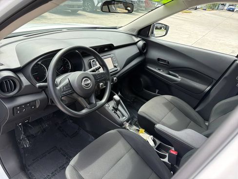 Used 2025 Nissan Kicks Play S FWD image 13