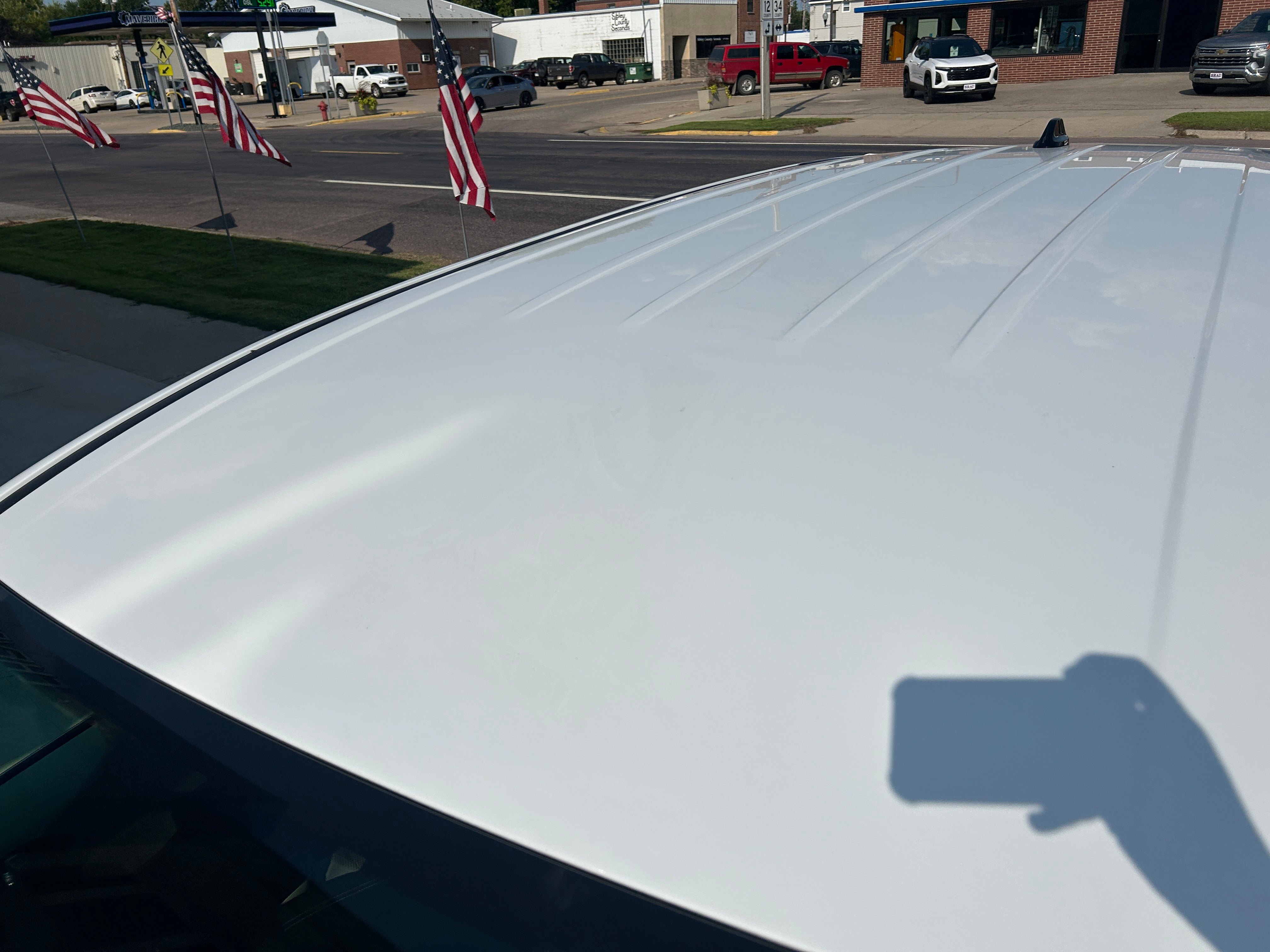 Used 2024 Chrysler Pacifica Touring-L FWD image 9