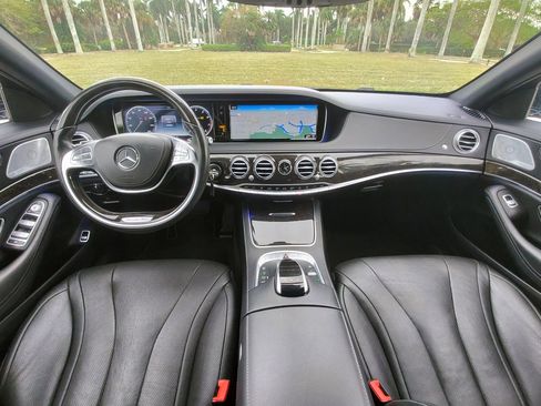 Used 2017 Mercedes-Benz S 550 Sedan image 6