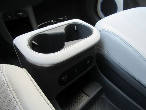 Used 2023 Hyundai Ioniq 5 Limited image 55