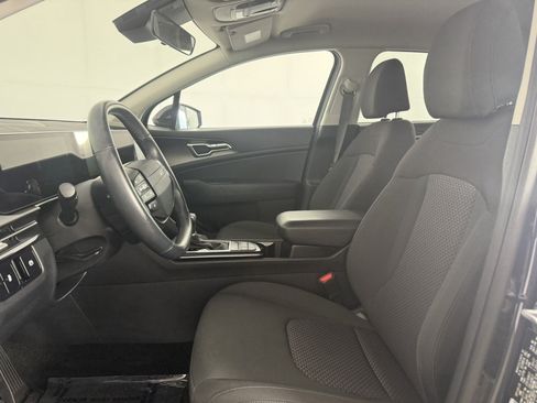 Used 2026 Kia Sportage LX FWD image 14