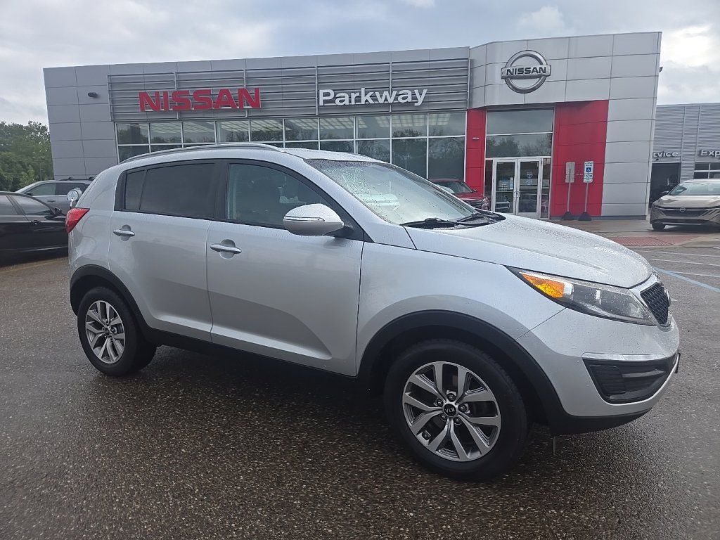 Used 2015 Kia Sportage LX FWD image 1