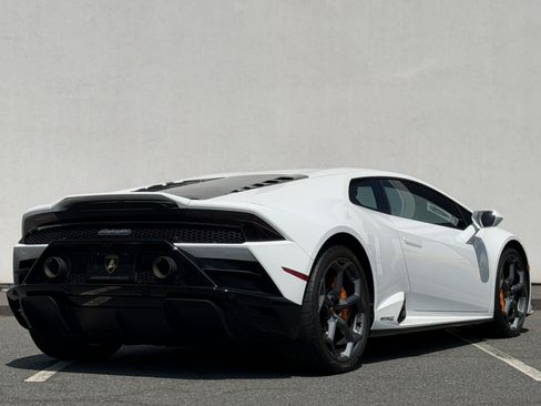 Used 2023 Lamborghini Huracan EVO RWD image 7