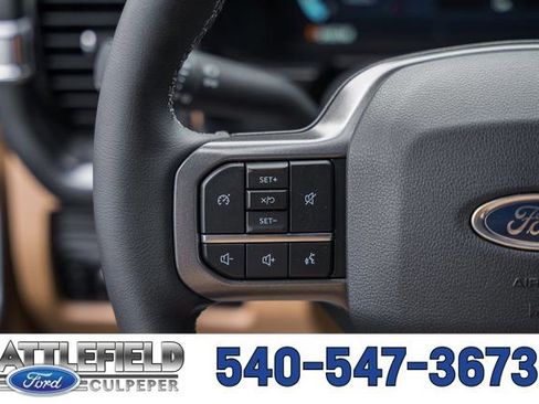 New 2026 Ford F250 Lariat w/ Black Appearance Package image 31