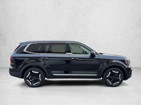 Used 2025 Kia Telluride S AWD/4WD image 4